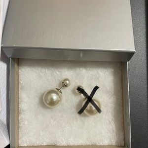 Dior Jadior Pearl earring - Single